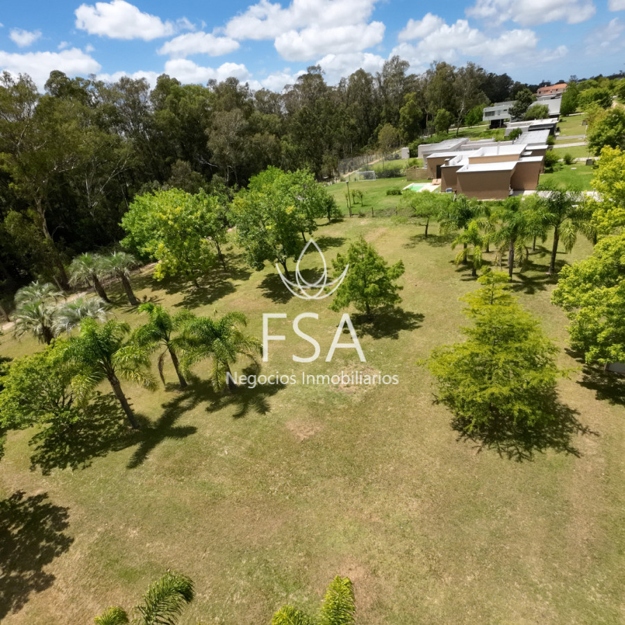 Terreno ID.187 - Venta Terreno Arbolado Barrio Privado Amenities 2000 M2 Cumbres de Carrasco Canelones G