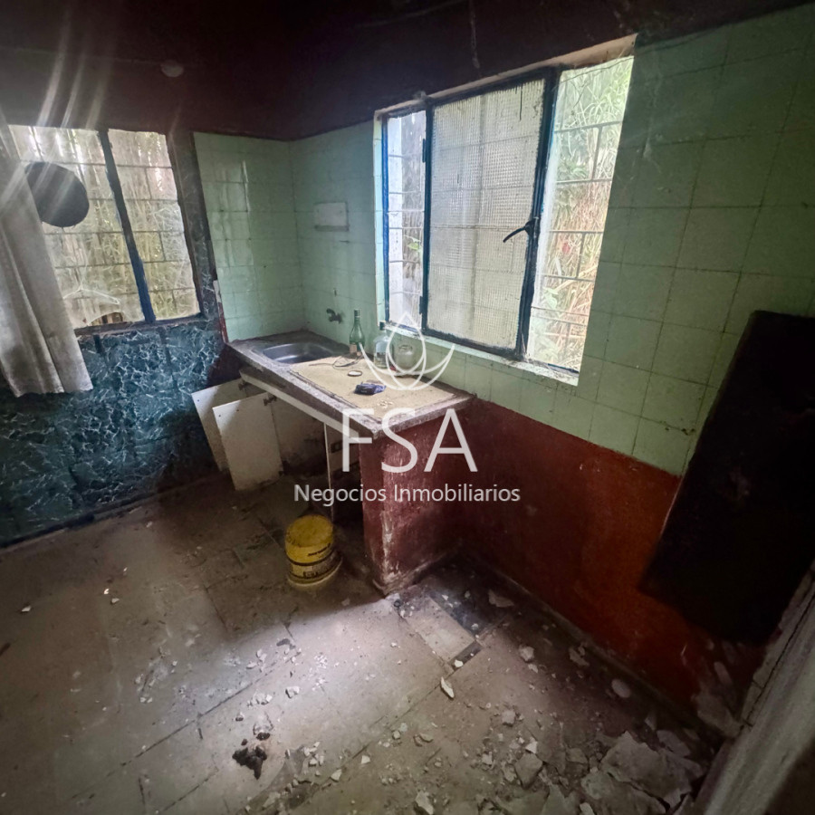 Terreno ID.201 - Venta Terreno Con Mejoras Casa Deposito Apartamento Carrasco Montevideo G