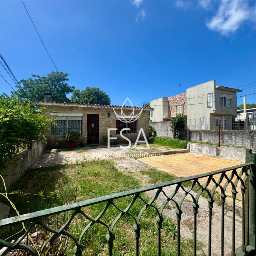 Terreno ID.201 - Venta Terreno Con Mejoras Casa Deposito Apartamento Carrasco Montevideo G