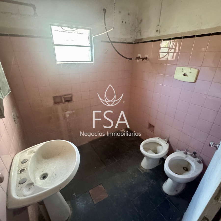 Terreno ID.201 - Venta Terreno Con Mejoras Casa Deposito Apartamento Carrasco Montevideo G