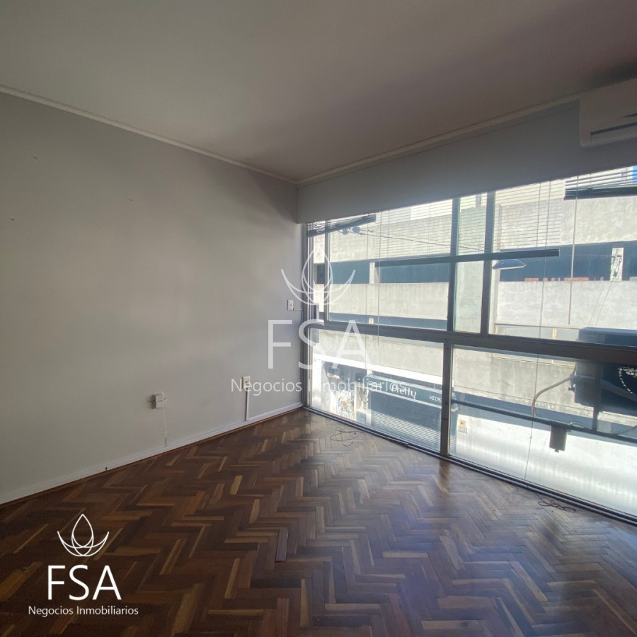 Oficina ID.61 - Venta Oficina Ciudad Vieja Montevideo Ev