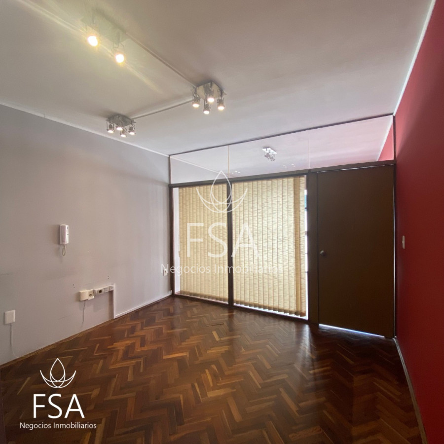 Oficina ID.61 - Venta Oficina Ciudad Vieja Montevideo Ev