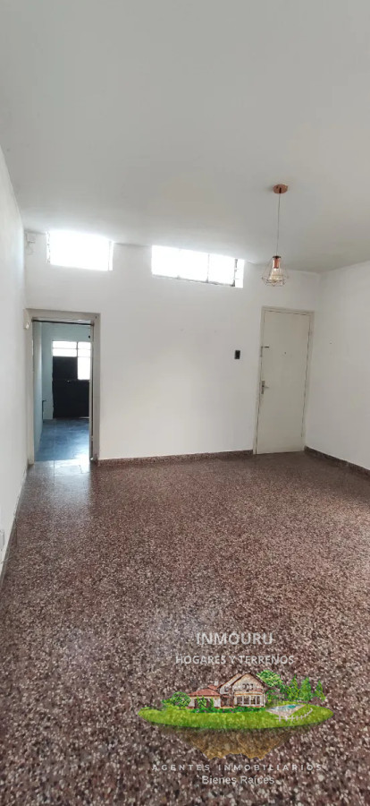 Apartamento ID.1027 - Se alquila apartamento en planta baja de 2 dormitorios, Pocitos