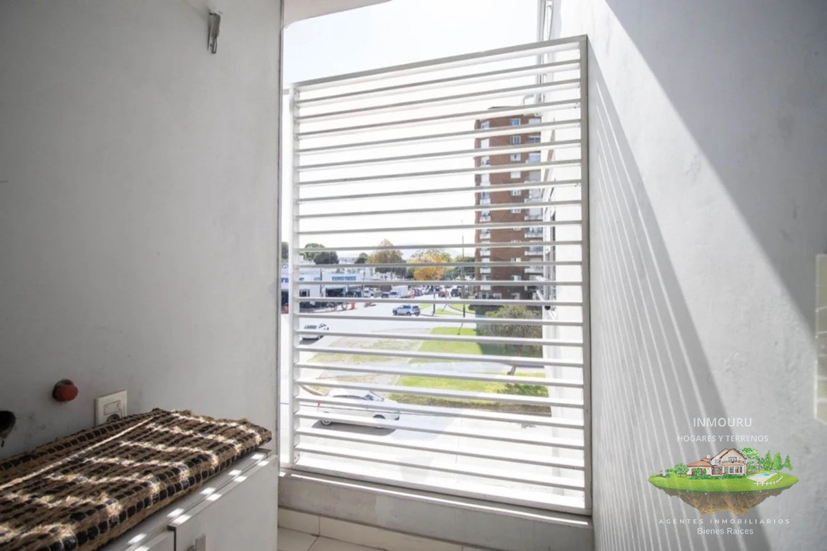 Apartamento ID.2240 - Alquilo Amplio y Moderno Apto en Malvin