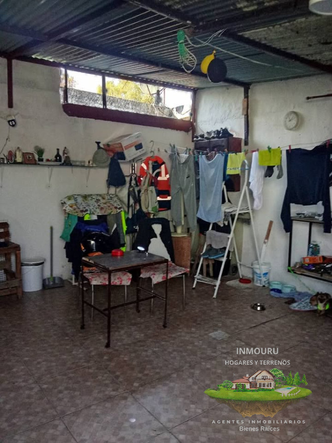 Apartamento ID.1493 - Venta de casa de 2 pisos en Piedras Blancas