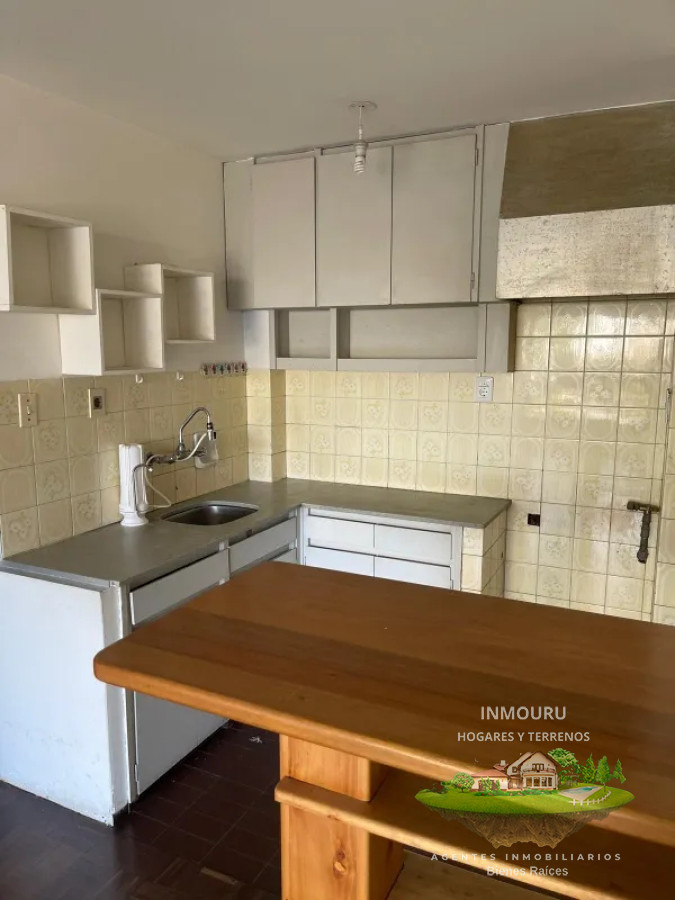 Apartamento ID.883 - Alquiler de apartamento en Tres Cruces 2 dormitorios