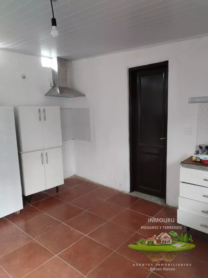 Apartamento ID.668 - ALQUILER de casa de 1 dormitorio en CURVA DE MAROÑAS  a media cuadra de 8 de octubre