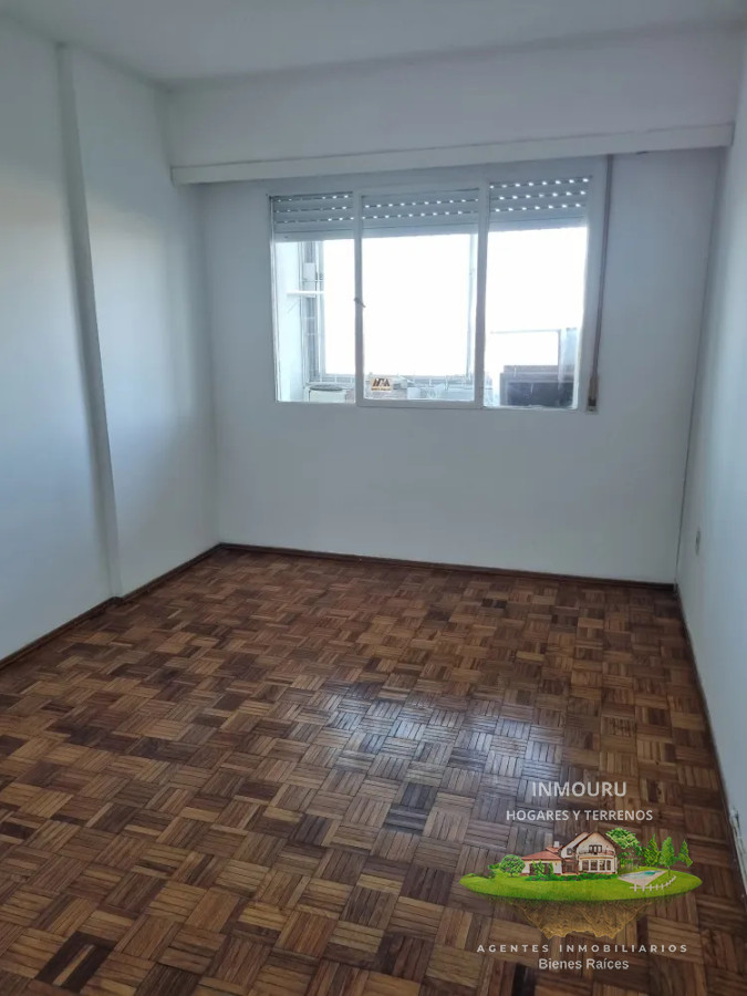 Apartamento ID.1750 - Alquiler de Aparamento 2 Dormitorios en ciudad Vieja 