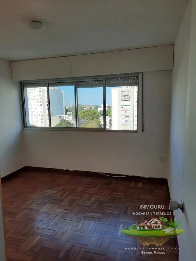 Apartamento ID.2812 - Alquilo luminoso apartamento de 2 dormitorios, 2 baños y cochera en Tres Cruces
