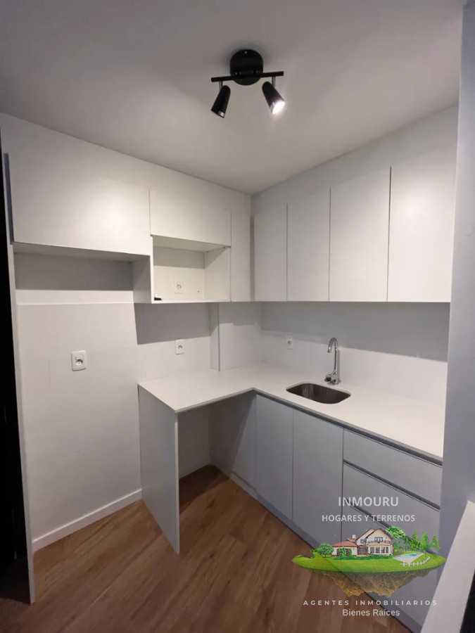 Apartamento ID.2818 - Alquiler de Apto de 1 Dormitorio con garaje en Tres Cruces