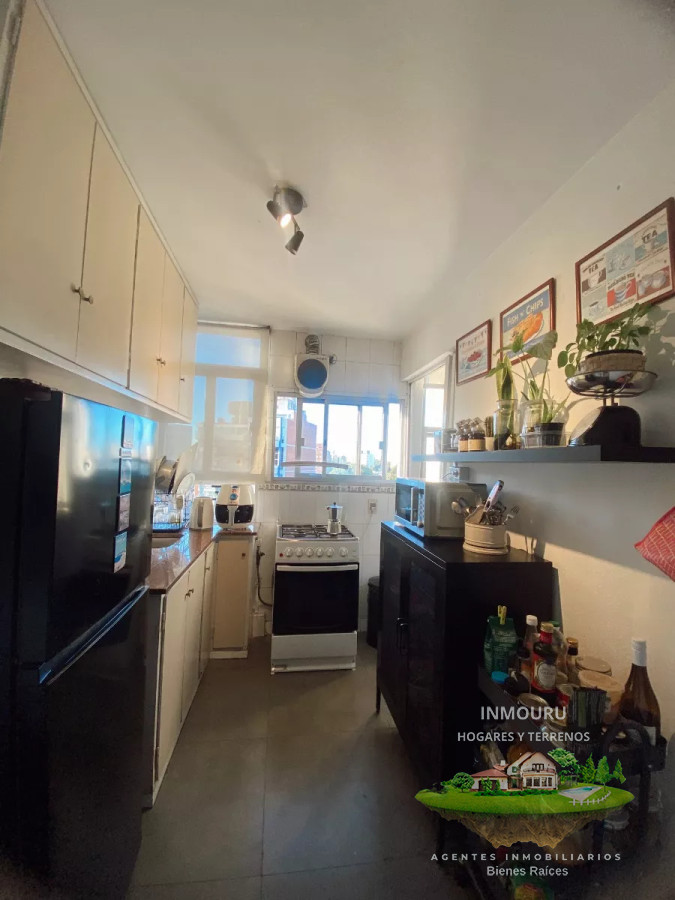 Apartamento ID.687 - Se alquila apto de 3 dormitorios, Pocitos