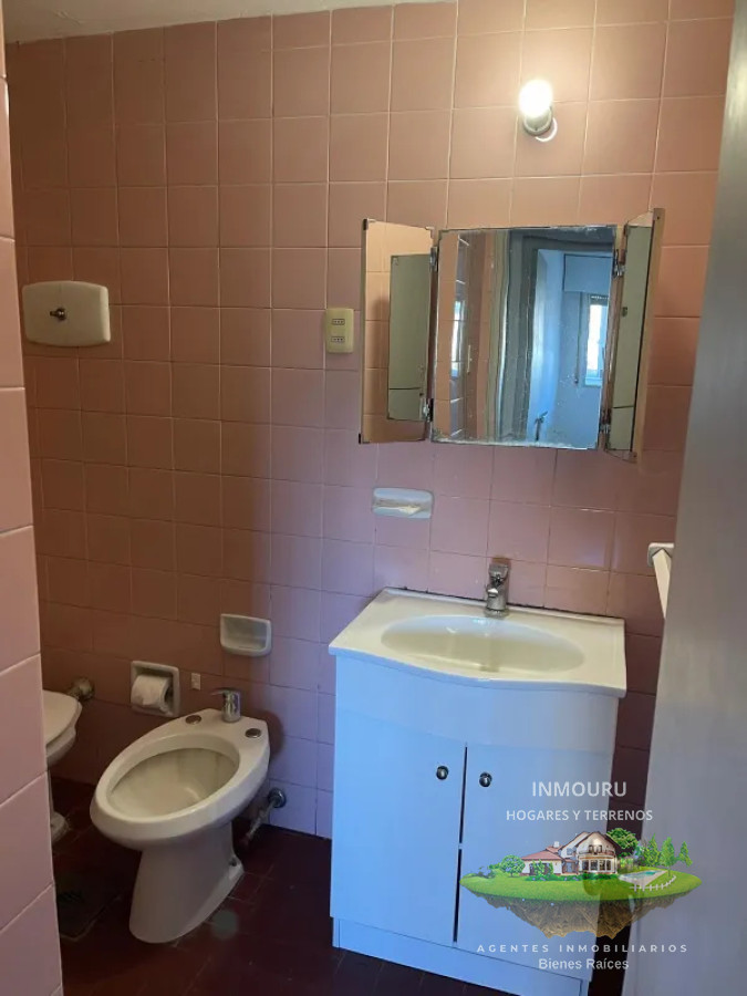 Apartamento ID.883 - Alquiler de apartamento en Tres Cruces 2 dormitorios