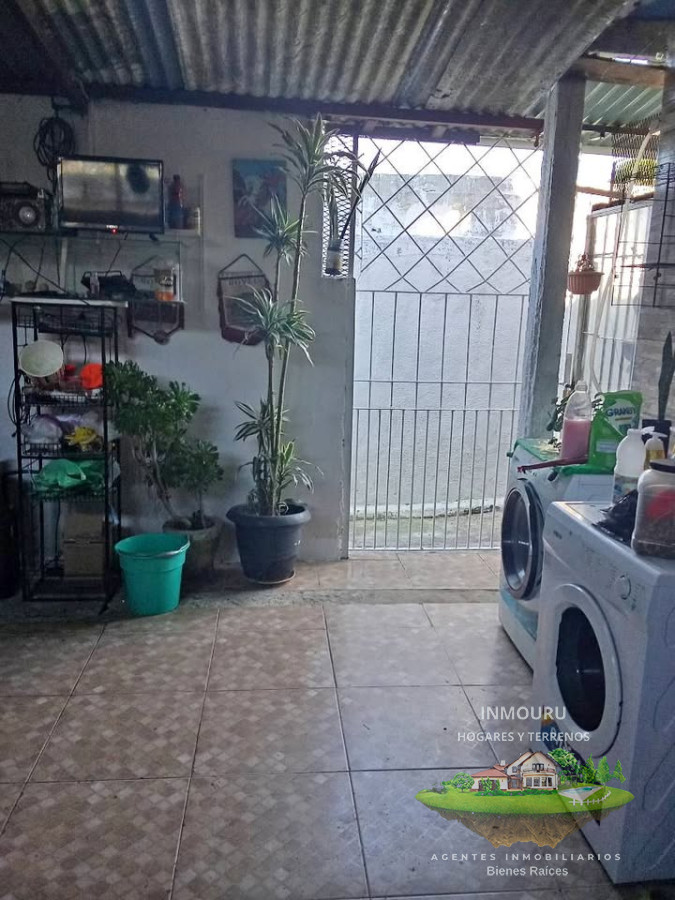 Apartamento ID.1493 - Venta de casa de 2 pisos en Piedras Blancas