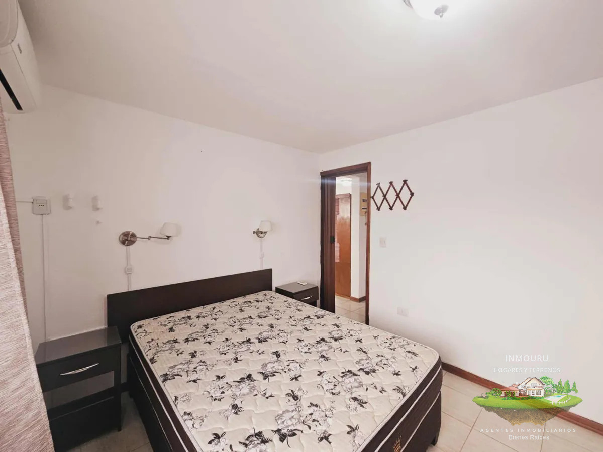 Apartamento ID.1742 - Vendo Apartamento tipo casa  2 Dorm. con cochera y Azotea con Parrillero
