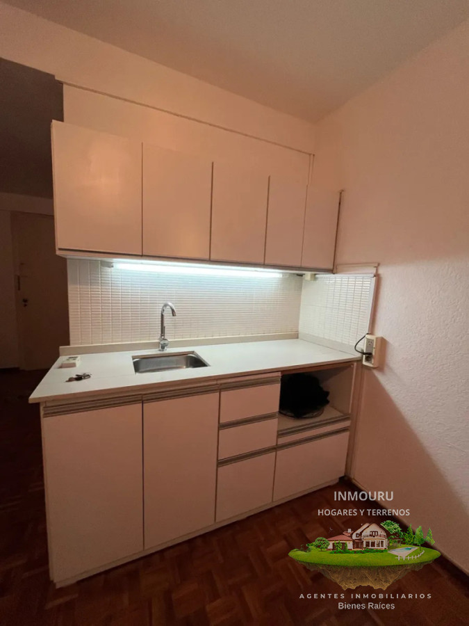 Apartamento ID.2795 - VENTA DE HERMOSO MONOAMBIENTE EN CIUDAD VIEJA CON RENTA ACTUAL 
