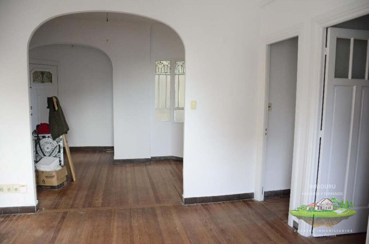Apartamento ID.2755 - Se Alquila Espacioso Apartamento en Centro