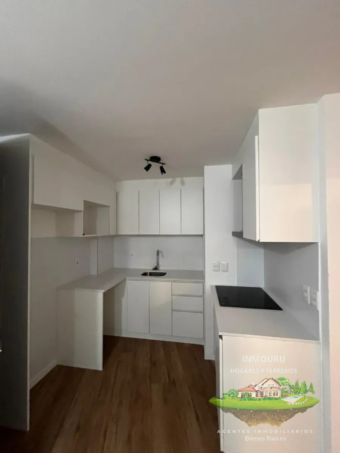 Apartamento ID.2818 - Alquiler de Apto de 1 Dormitorio con garaje en Tres Cruces