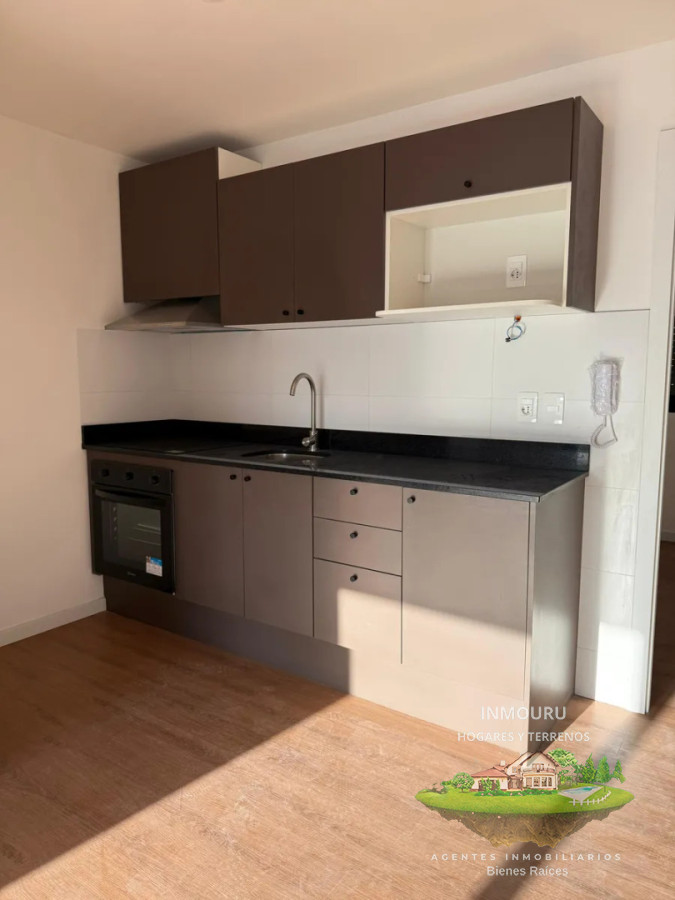 Apartamento ID.2216 - ALQUILER de apartamento en CORDON SUR