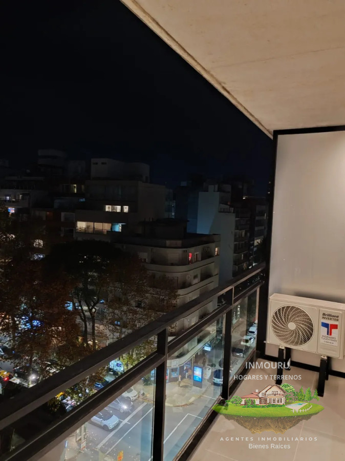 Apartamento ID.1171 - Se alquila monoambiente en piso alto, Pocitos
