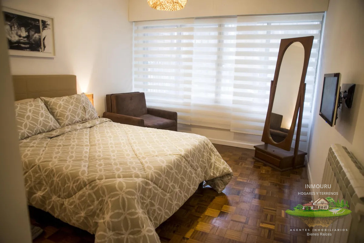 Apartamento ID.1568 - Se alquila amoblado 2 dormitorios con patio, Pocitos