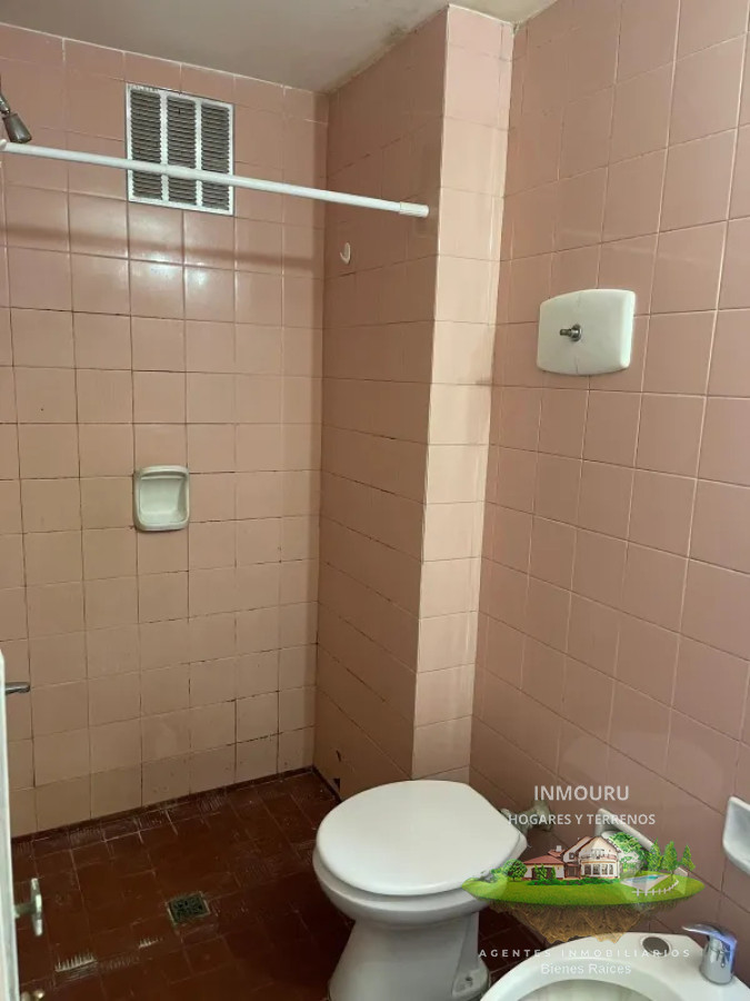 Apartamento ID.883 - Alquiler de apartamento en Tres Cruces 2 dormitorios