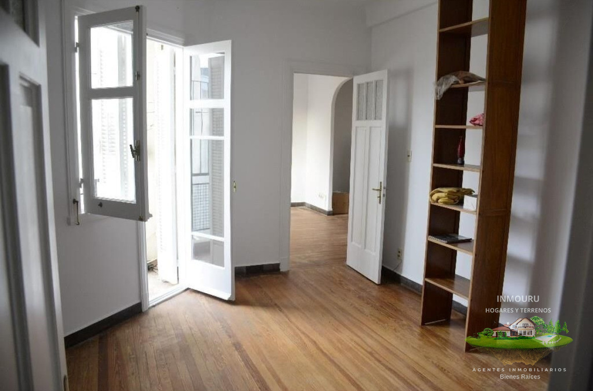 Apartamento ID.2755 - Se Alquila Espacioso Apartamento en Centro