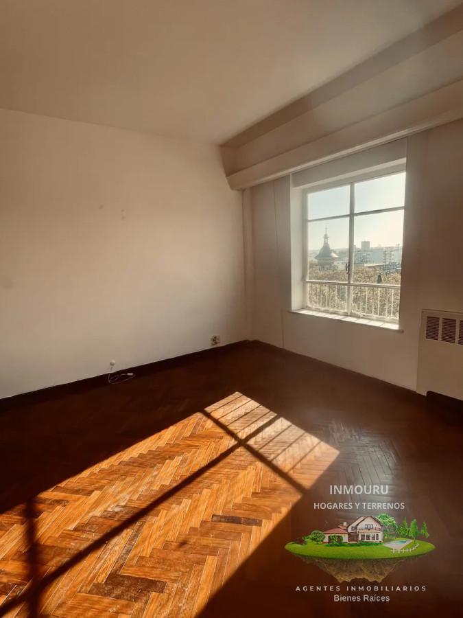 Apartamento ID.1534 - Alquiler de Amplio y Luminoso Apto em Pleno centro