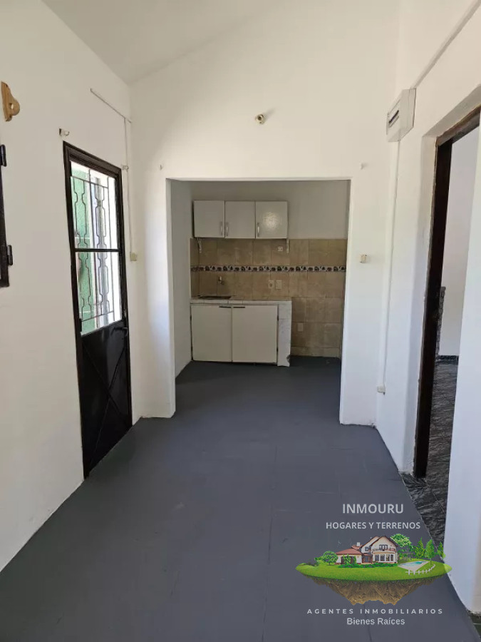 Apartamento ID.444 - Alquiler de casa de 2 dormitorios en las Piedras entrada para camiones 