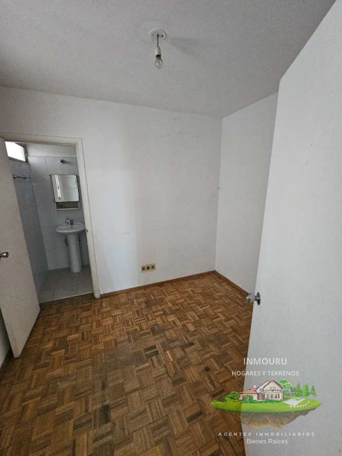 Apartamento ID.1552 - Alquilo Lindo Apto frente a la Playa de Pocitos,