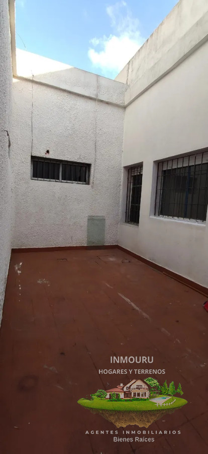 Apartamento ID.1027 - Se alquila apartamento en planta baja de 2 dormitorios, Pocitos