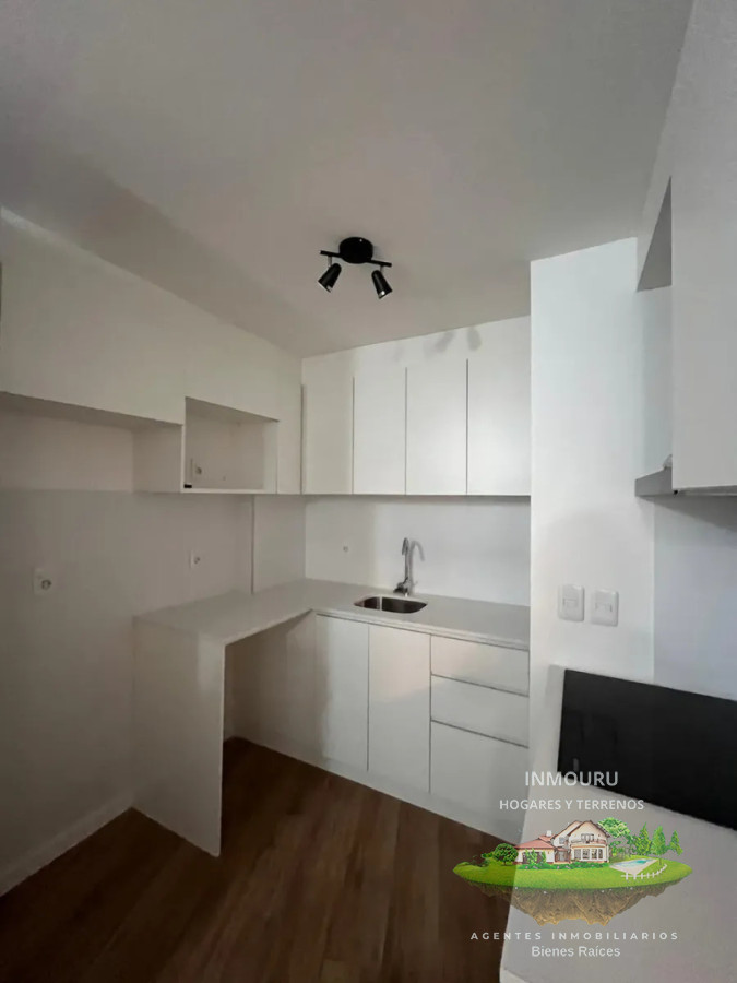 Apartamento ID.2818 - Alquiler de Apto de 1 Dormitorio con garaje en Tres Cruces