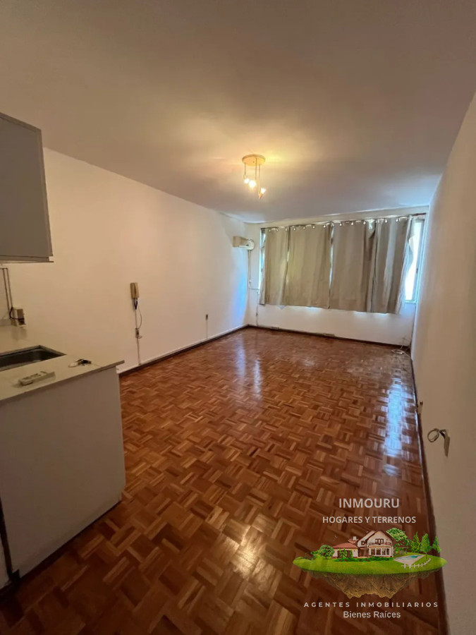 Apartamento ID.2795 - VENTA DE HERMOSO MONOAMBIENTE EN CIUDAD VIEJA CON RENTA ACTUAL 
