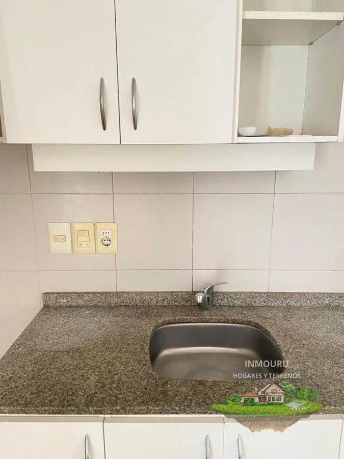 Apartamento ID.1079 - Se alquila lindo monoambiente en Cordón,