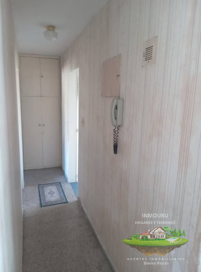 Apartamento ID.1909 - Venta de Apartamento en Mercado Modelo