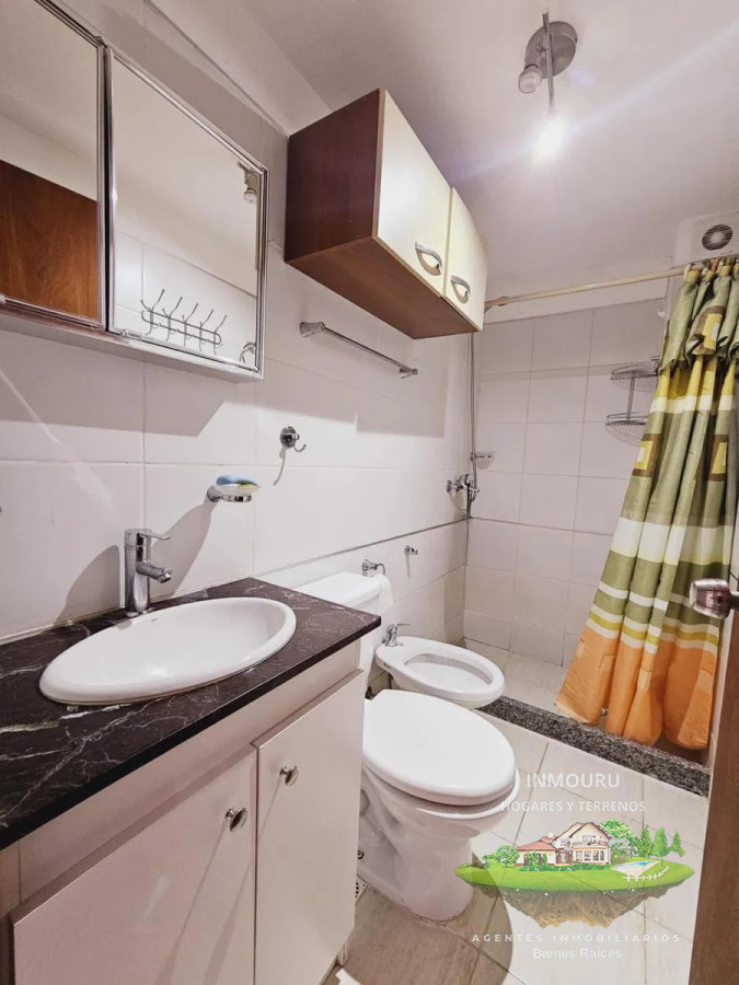 Apartamento ID.1742 - Vendo Apartamento tipo casa  2 Dorm. con cochera y Azotea con Parrillero