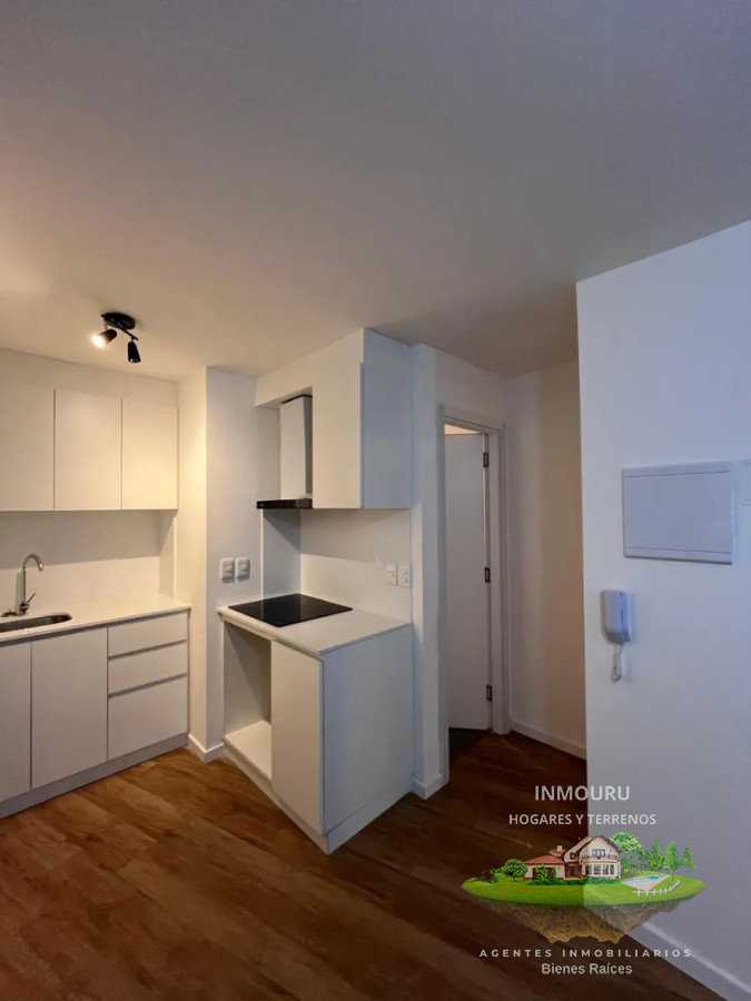 Apartamento ID.2818 - Alquiler de Apto de 1 Dormitorio con garaje en Tres Cruces