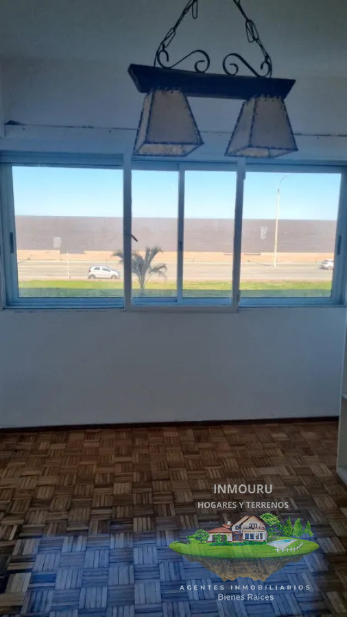 Apartamento ID.1750 - Alquiler de Aparamento 2 Dormitorios en ciudad Vieja 