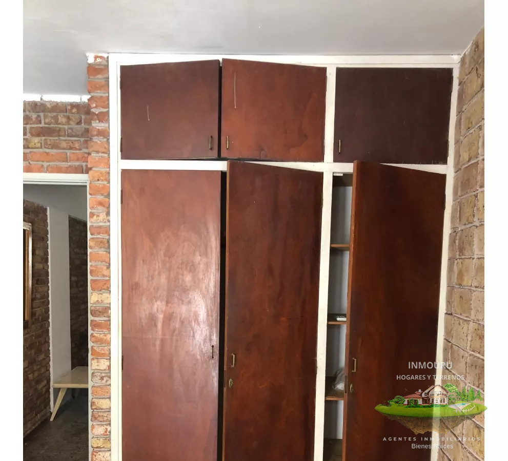 Apartamento ID.473 - Se vende casa a 20m de la playa, amoblada, con cochera, Atlántida