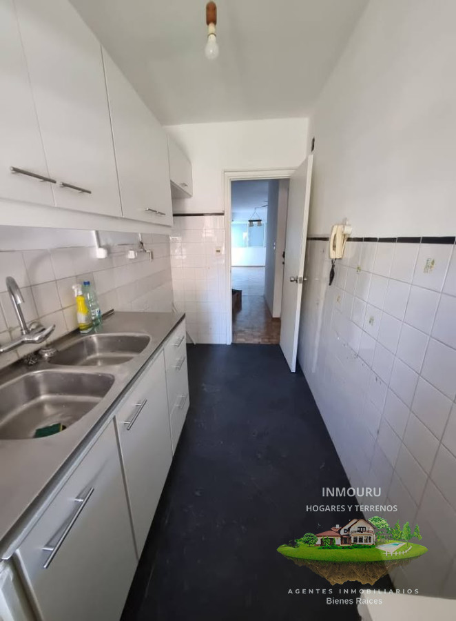 Apartamento ID.1749 - Alquilo Lindo Apto en la Ciudad Vieja