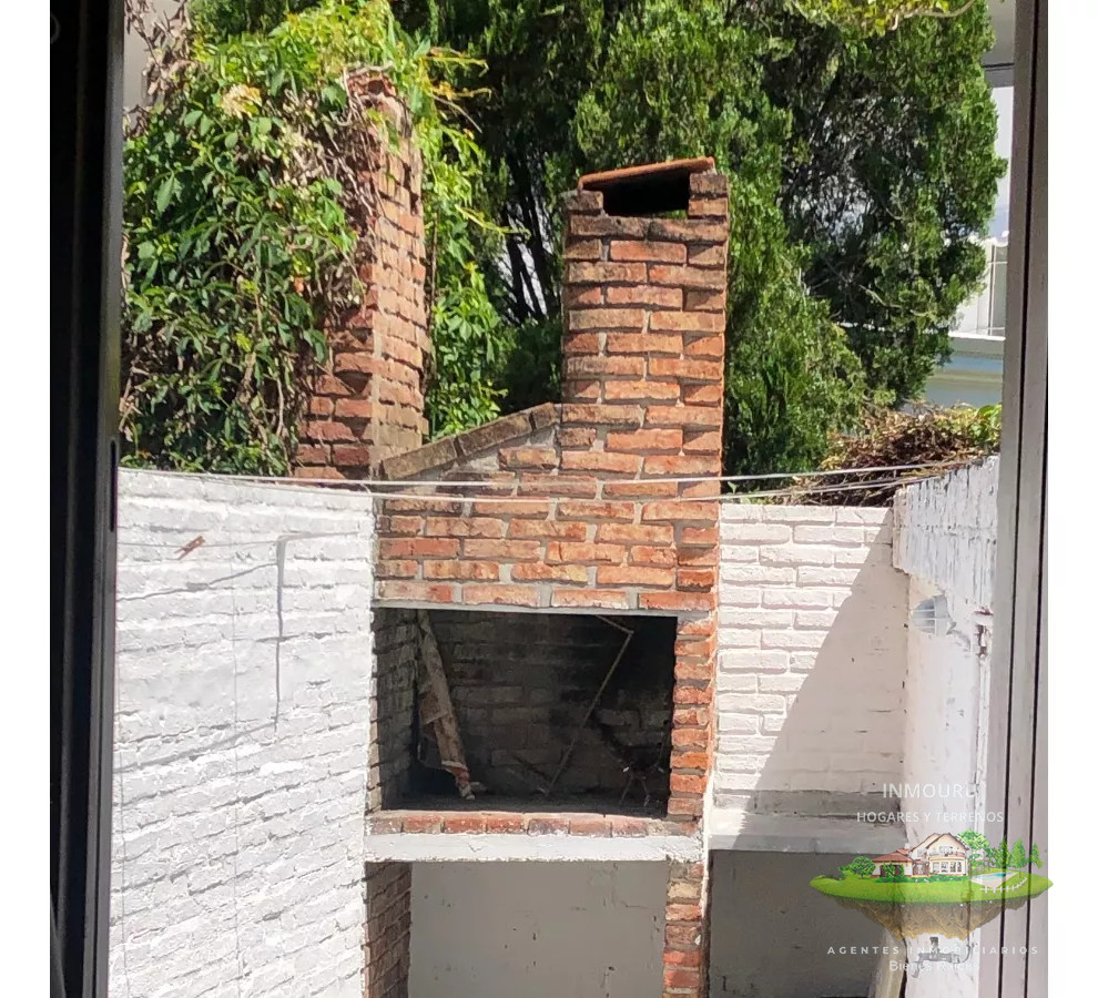 Apartamento ID.473 - Se vende casa a 20m de la playa, amoblada, con cochera, Atlántida