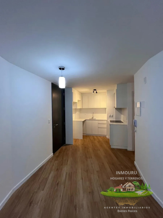 Apartamento ID.2818 - Alquiler de Apto de 1 Dormitorio con garaje en Tres Cruces