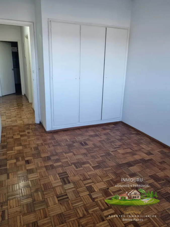 Apartamento ID.1750 - Alquiler de Aparamento 2 Dormitorios en ciudad Vieja 