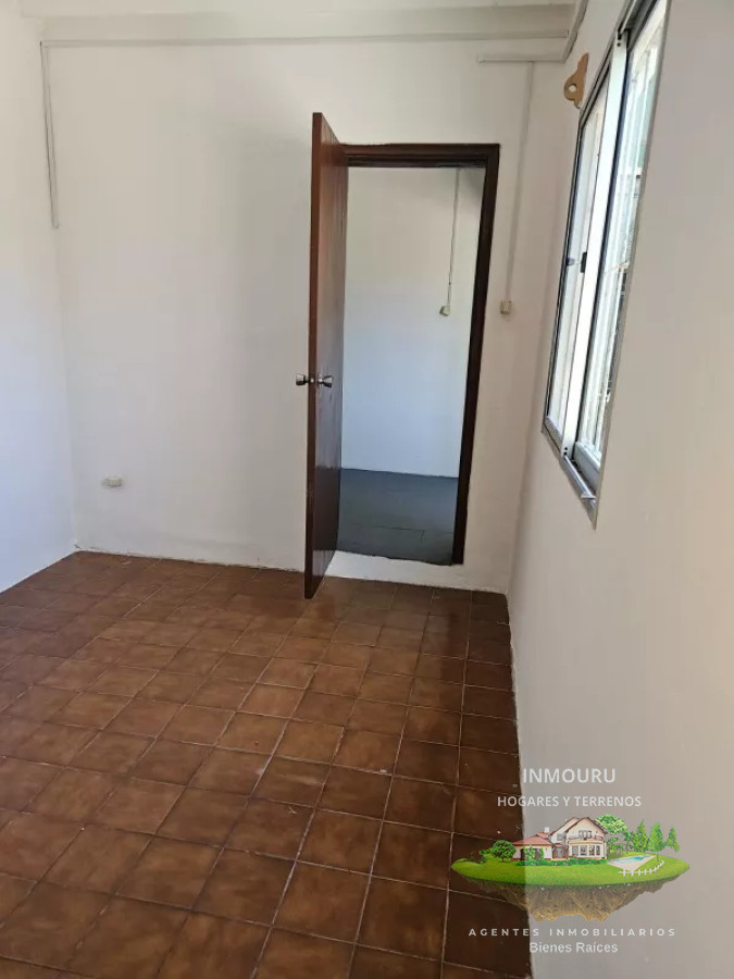 Apartamento ID.444 - Alquiler de casa de 2 dormitorios en las Piedras entrada para camiones 