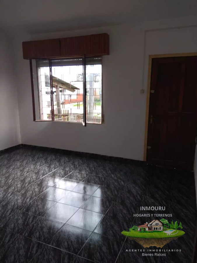 Apartamento ID.444 - Alquiler de casa de 2 dormitorios en las Piedras entrada para camiones 