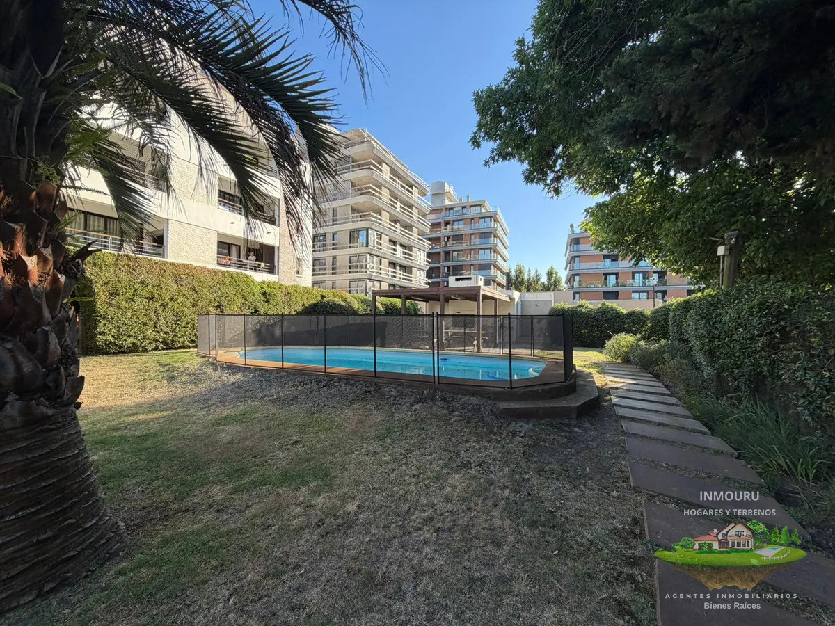 Apartamento ID.2719 - Alquiler de Hermoso Apartamento en Barra de Carrasco Frente a Rambla Costanera.