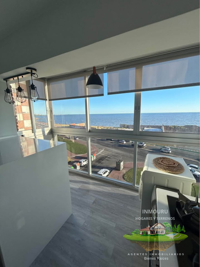 Apartamento ID.572 - Venta de hermoso apartamento frente a la rambla en BARRIO SUR 