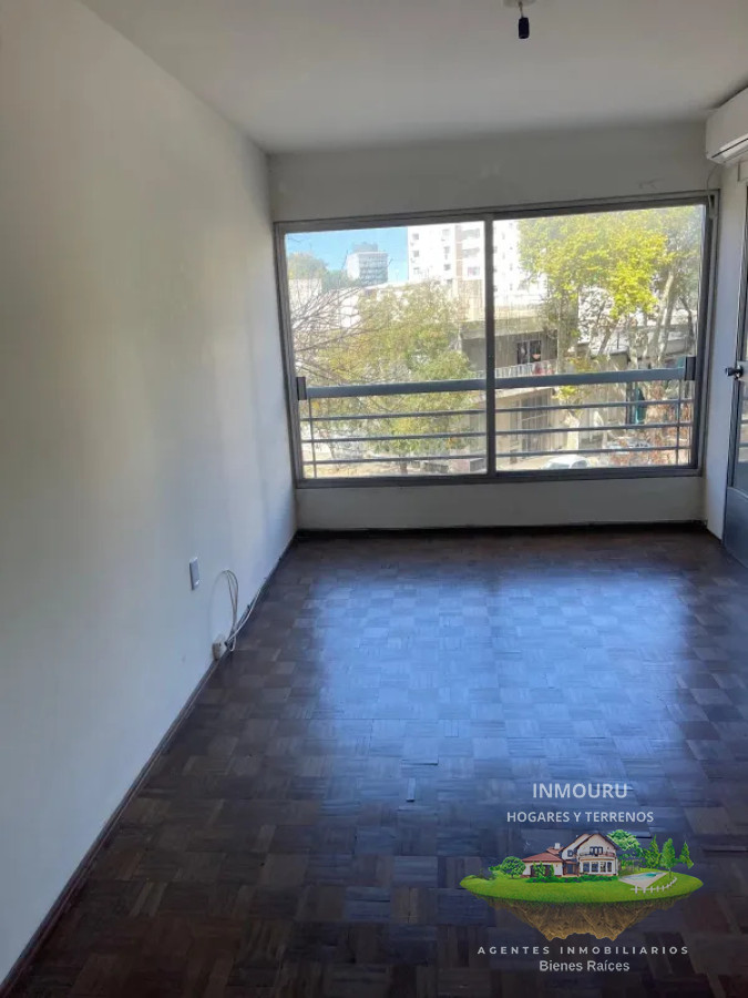 Apartamento ID.883 - Alquiler de apartamento en Tres Cruces 2 dormitorios