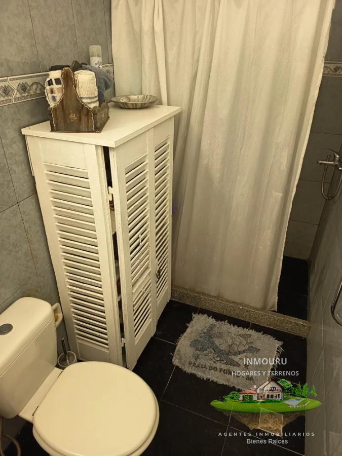 Apartamento ID.2044 - Vendo  Lindo Apartamento en Edificio Emblemático de Atlántida