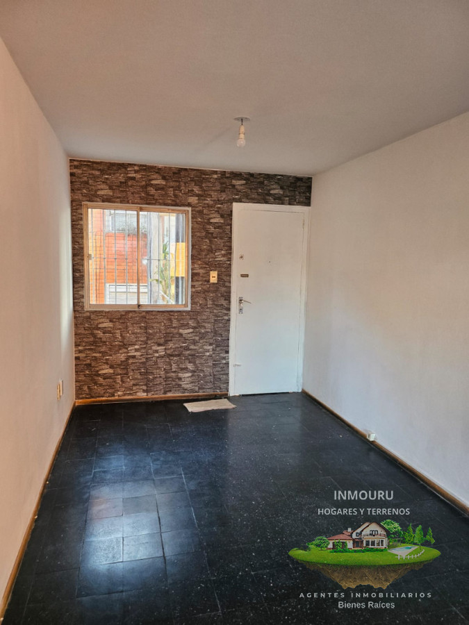 Apartamento ID.2635 - Alquilo Amplio Y Luminoso Apto en complejo cerrado ubicado en flor de Maroñas