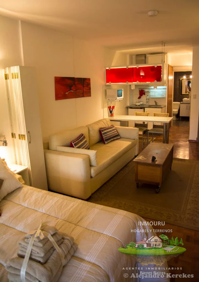 Apartamento ID.714 - ALQUILER de MONOAMBIENTE en POCITOS completamente EQUIPADO